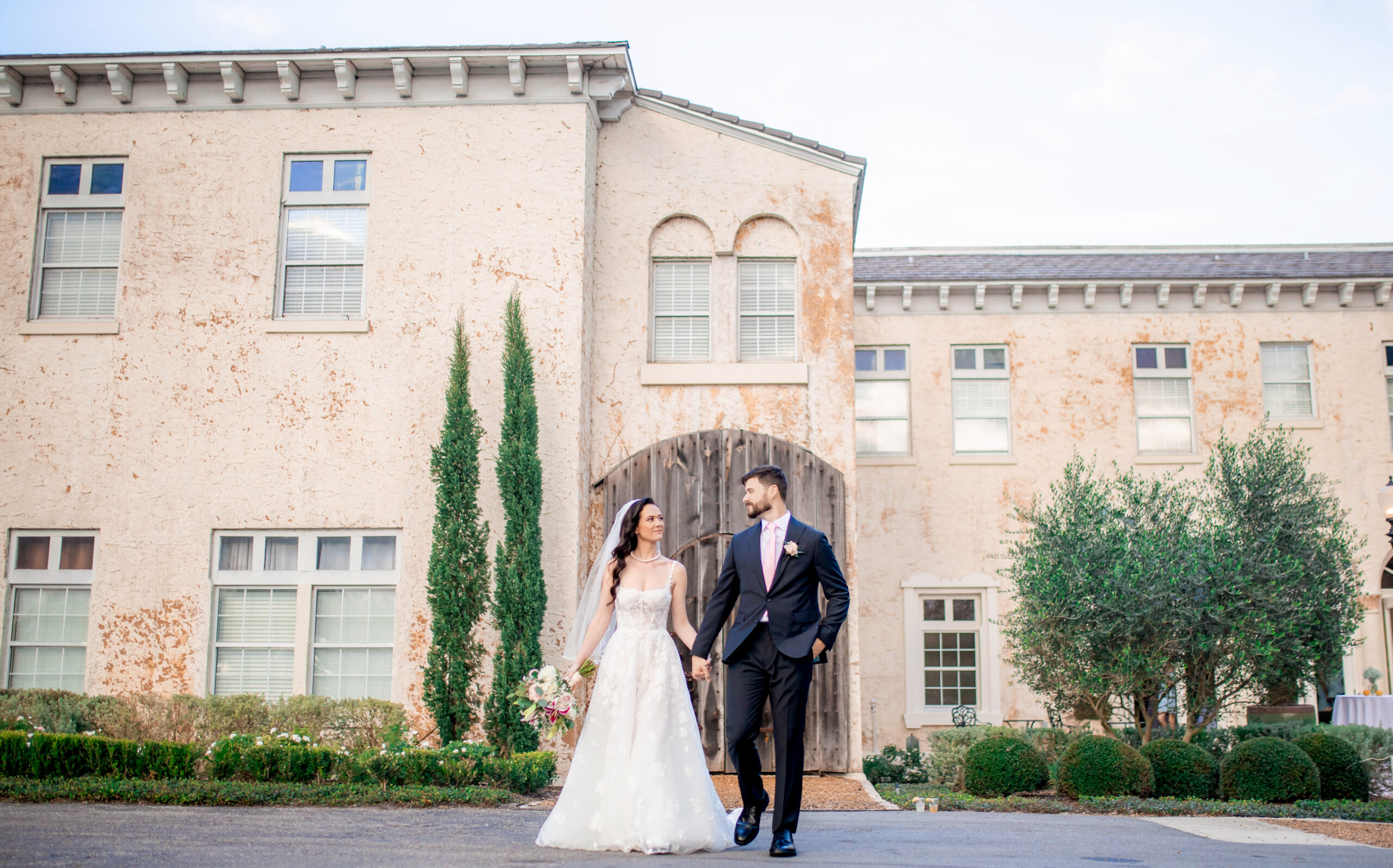 Bella Grey Photography wedding portrait at Bella Cosa Wedding Venue